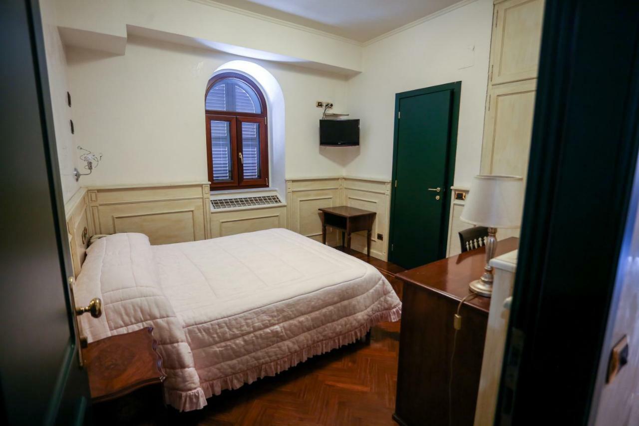 Olimpus Hotell Sora Eksteriør bilde